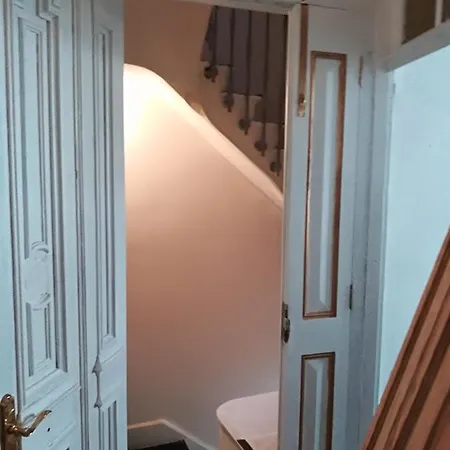 ベッド・アンド・ブレックファスト International Lapplandia B&b. ヴィーゴ
